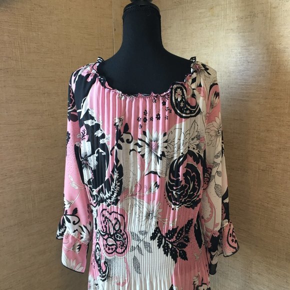 blouse - Picture 7 of 10